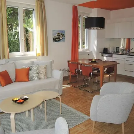 Дом отдыха Dora Below