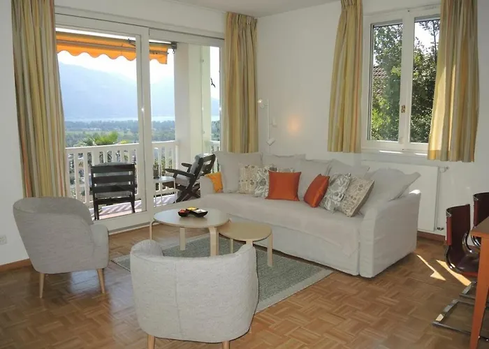 Dora Below Будинок відпочинку